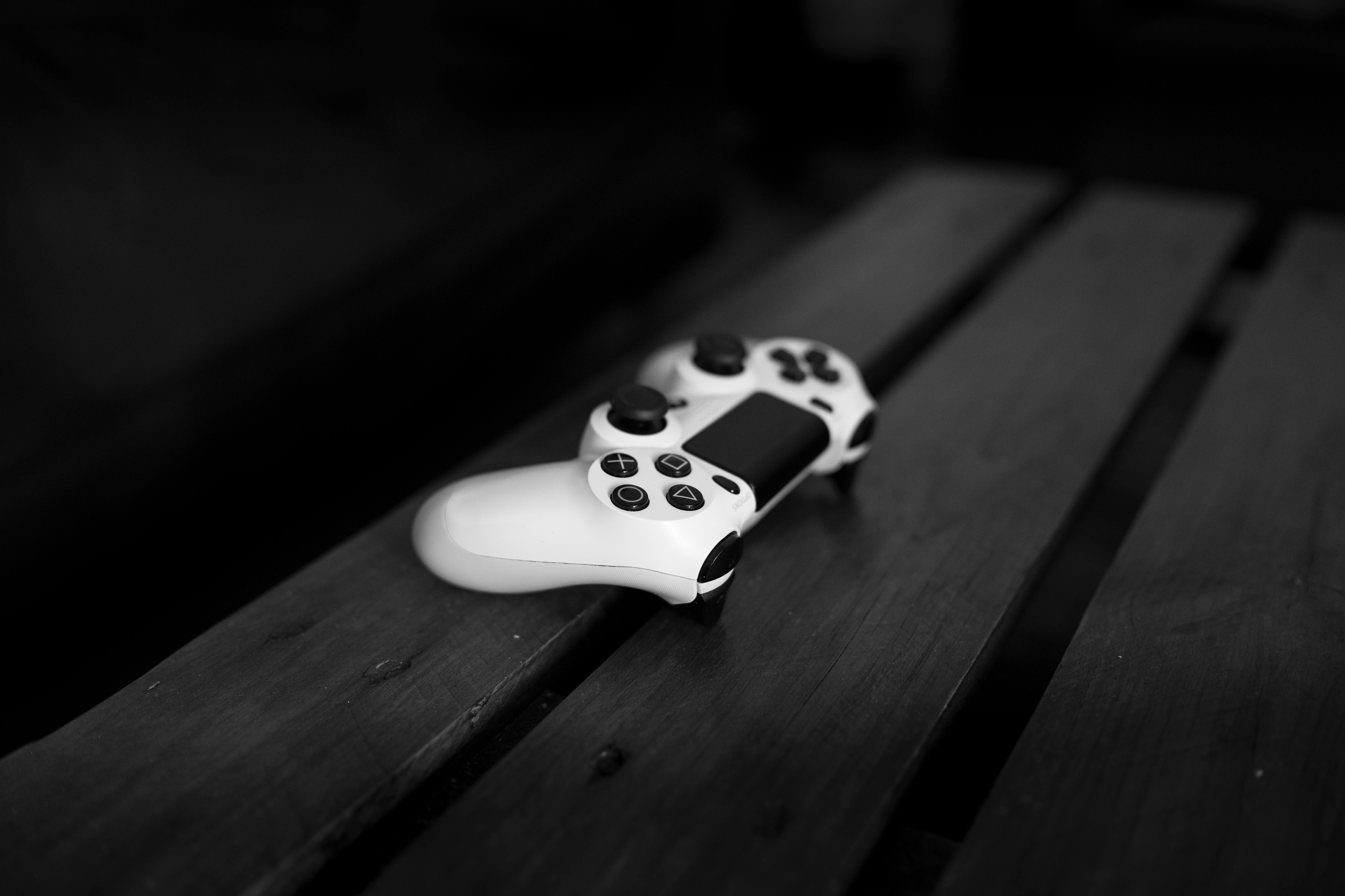 大厂退场,GTA6亮相:游戏这门生意到底有多难